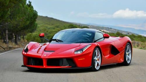 Ferrari LaFerrari : puissance cumulée et fiche technique du V12 hybride