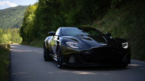 Aston Martin DBS Superleggera : fiche technique et performances