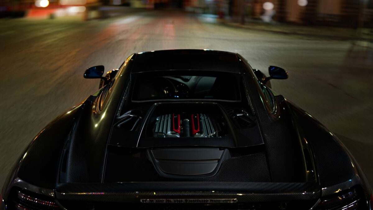 McLaren MP4-12C : moteur, carbone et fiche technique complète