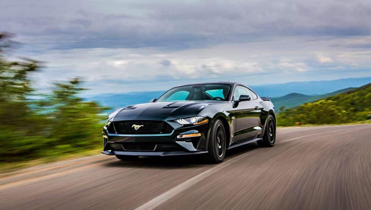 Ford Mustang Dark Horse : fiche technique, puissance et évolutions châssis