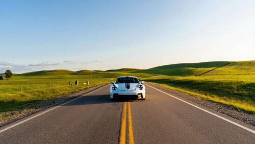 Porsche 911 GT3 Touring : caractéristiques et différences avec la GT3