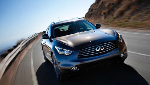 Infiniti FX50 : moteur V8 et performances sportives