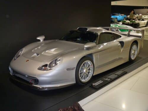 porsche 911 gt1